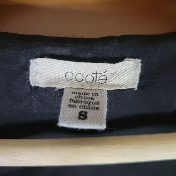 Ecoté (Anthropologie) Elegant Black V-Neck Lattice Dress - Picture 5 of 10